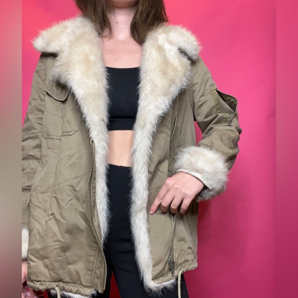 Jacket faux fur - Picture 4 of 6